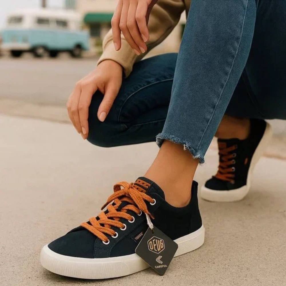 Cariuma x DEUS OCA Low, Black Suede Sneaker, 11.5M/13W, Brand‎ New